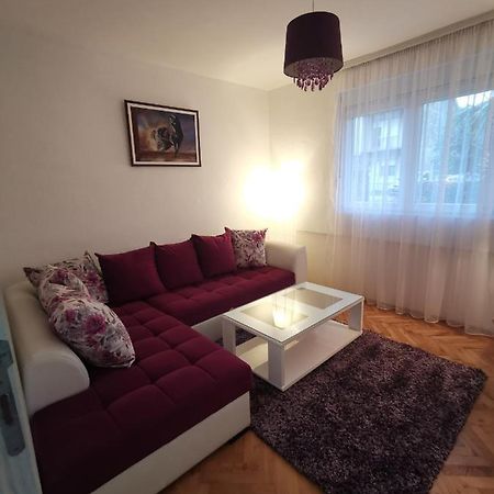 פודגוריצה Art Apartment מראה חיצוני תמונה